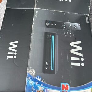 Nintendo Wii Gaming System in Black